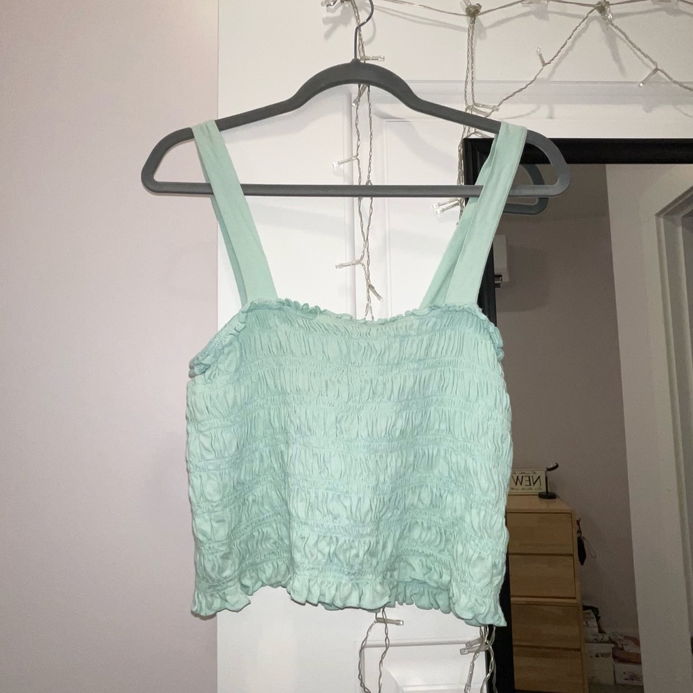 crop top
